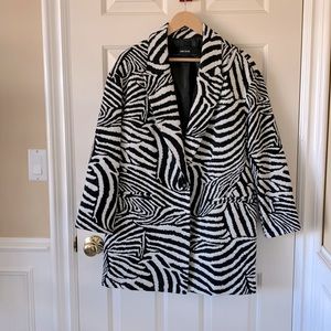 Zara Basic Zebra 🦓 pattern jacket/coat size medium